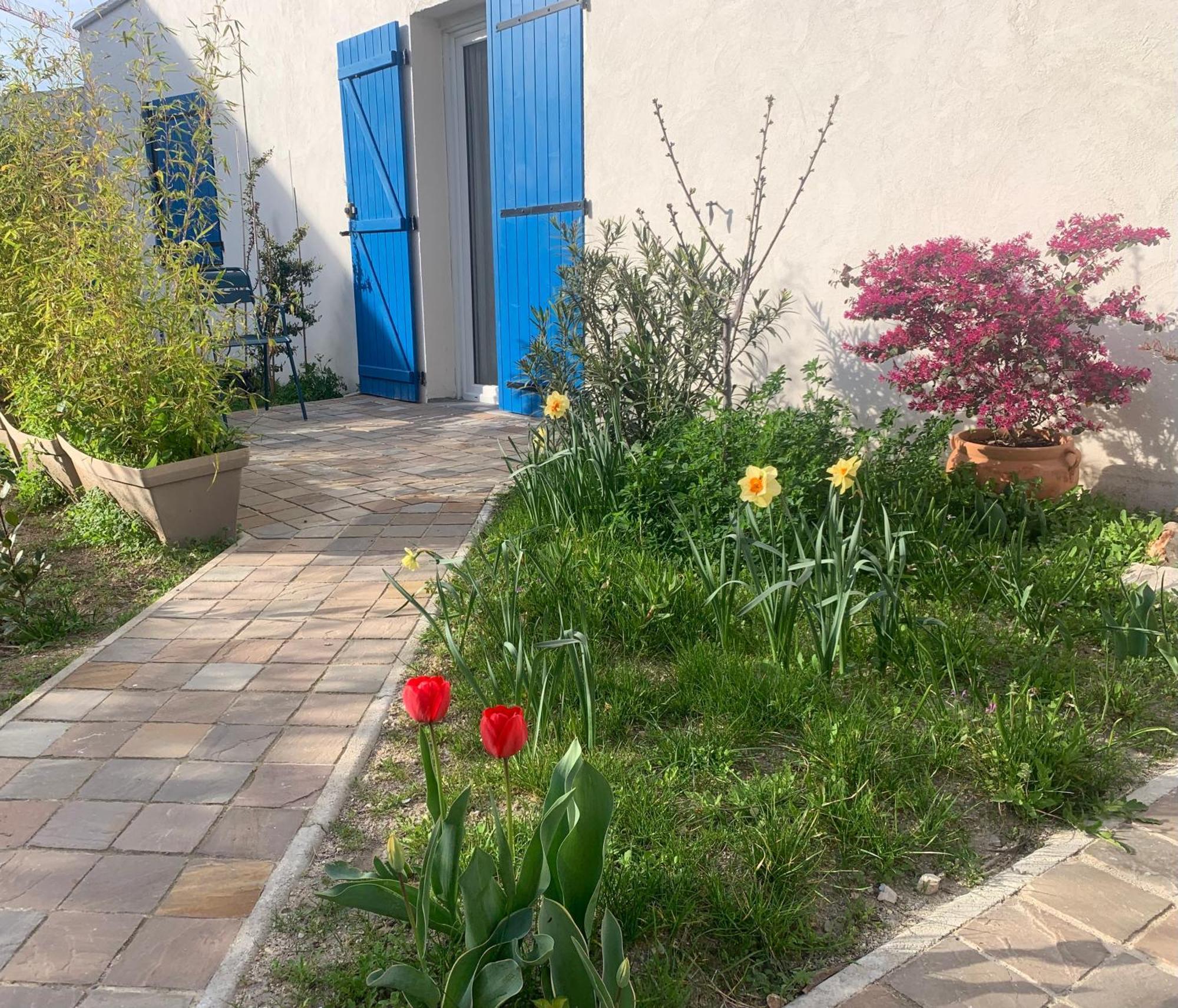 Maisonnette De Jardin Marseille Bagian luar foto